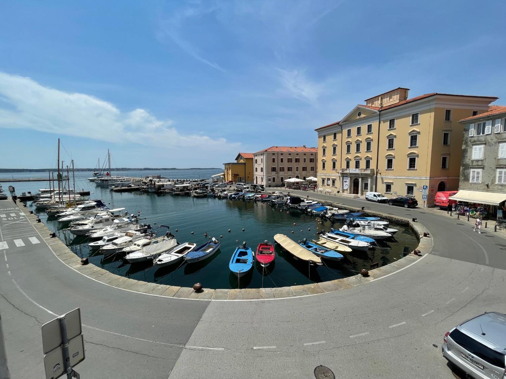 Apartment Tartini Pirano Esterno foto